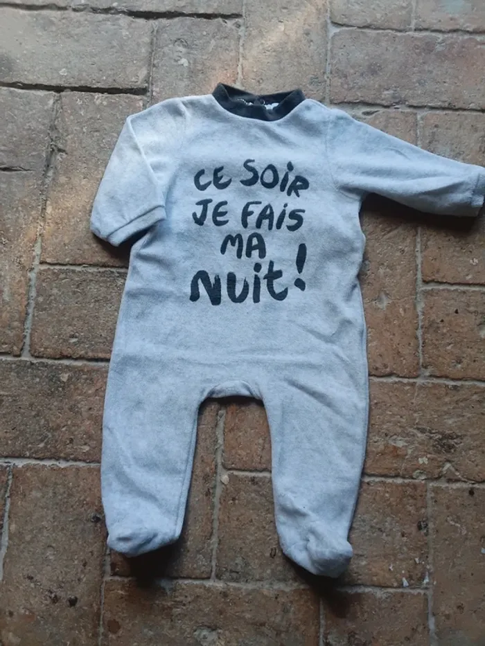 🌹pyjama mot d'enfants 6 mois 🌹