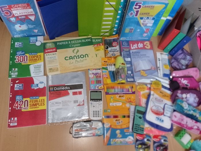 Gros lot fournitures scolaires collegien neuf