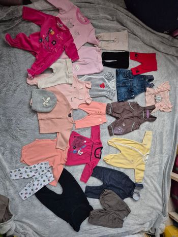 Lots vêtements 1 mois
