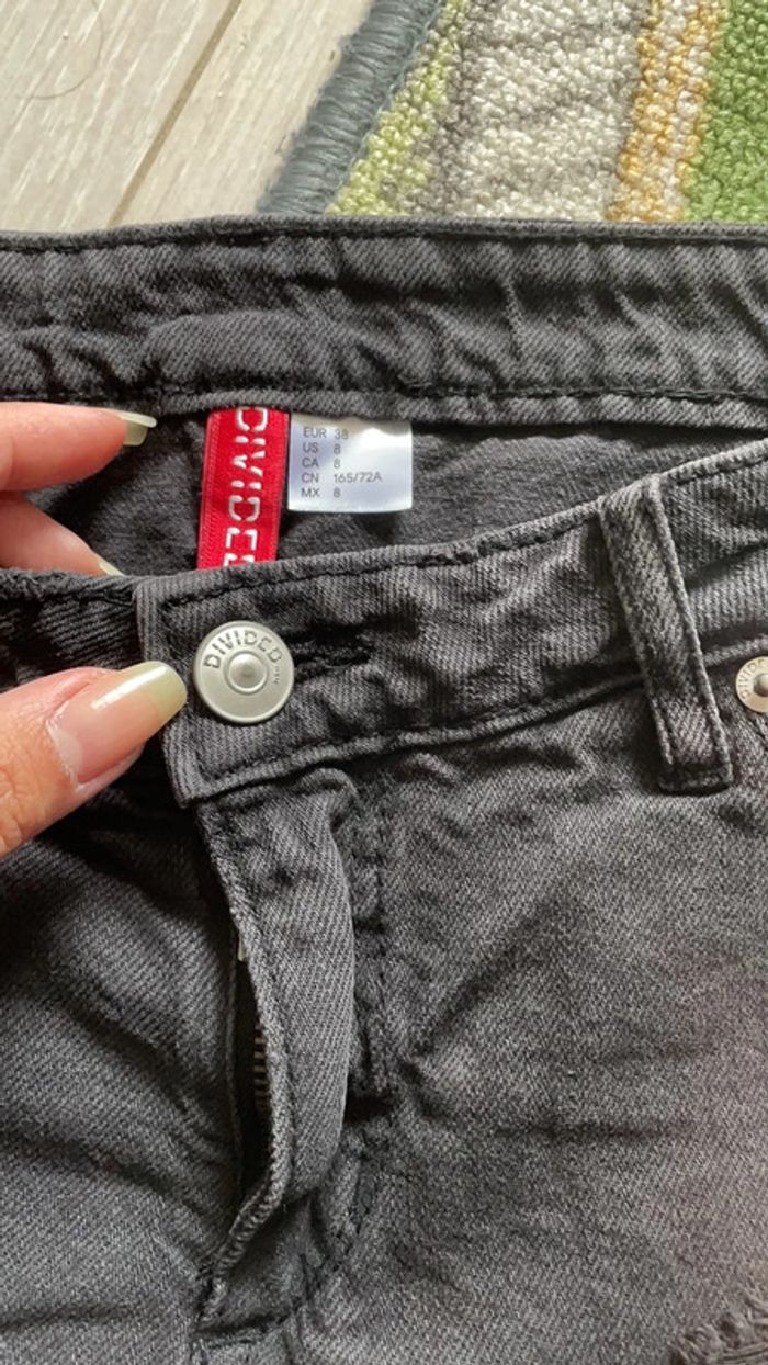 Short déchiré H&m taille 38 - photo numéro 3