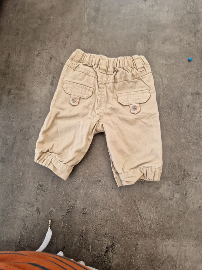 Pantalon 1 mois - photo numéro 2