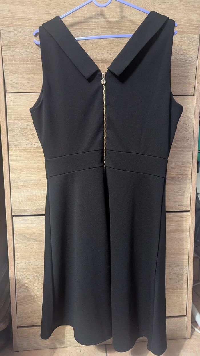 Robe noire - photo numéro 3
