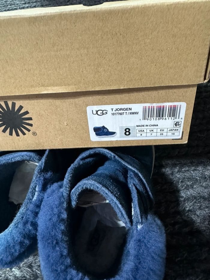 Chaussures UGG jorgen 25 - photo numéro 5