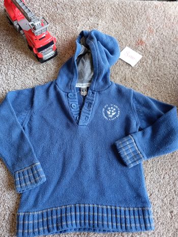 Pulls a capuche 8 ans 