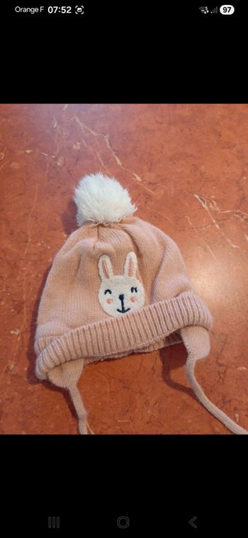 Bonnet bébé taille 3 / 6 mois