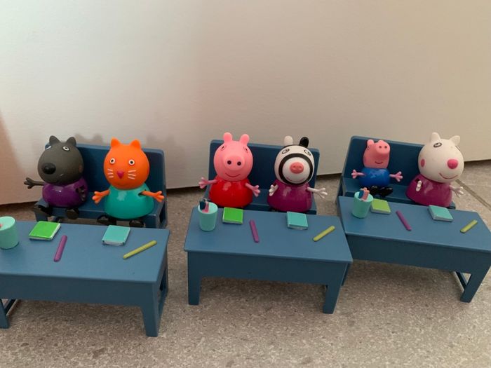 Salle de classe Peppa pig - photo numéro 2