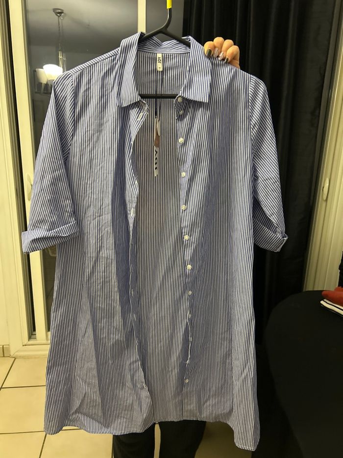 chemise bleu rayé JDY neuf avec étiquette taille 34