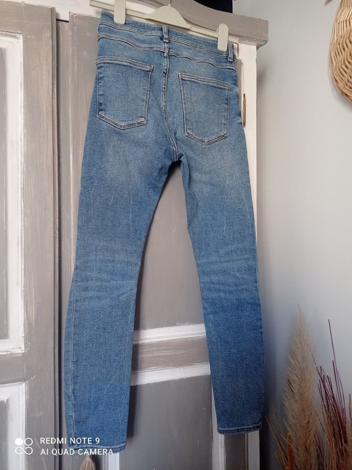Jean slim Zara taille haute 36 ou S en tbe - photo numéro 3
