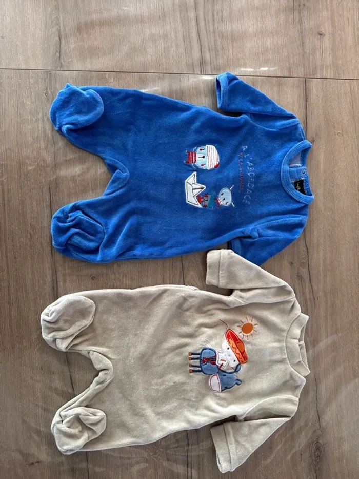 Pyjama velours naissance