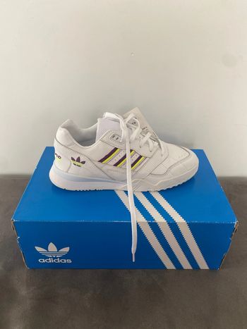 Basket adidas
