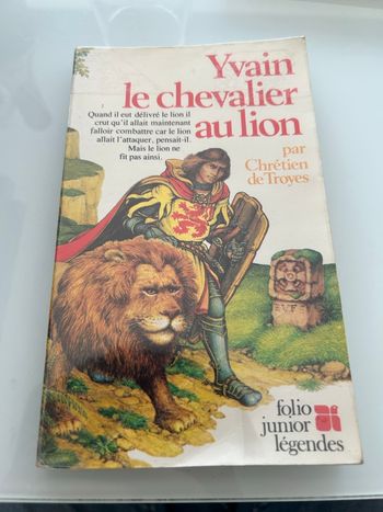 Livre yvain le chevalier au lion de chrétien de Troyes