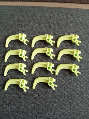 11 Hero factory weapon,claw with clip