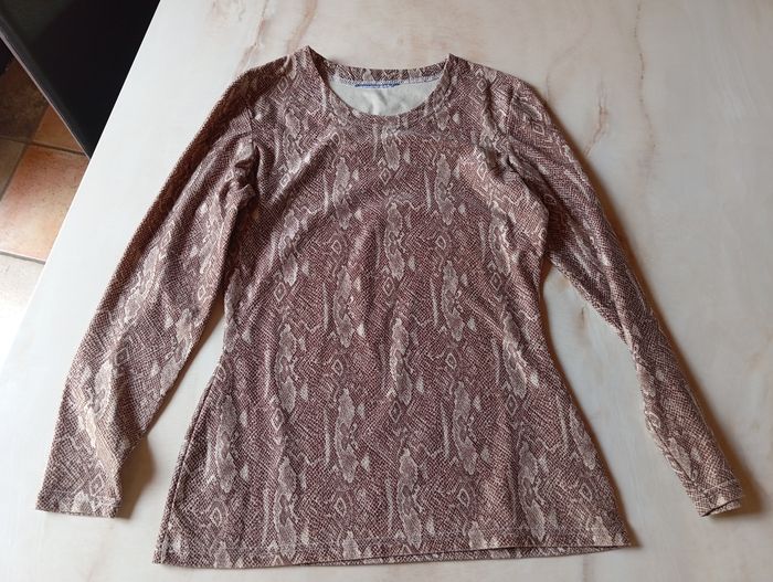 Pull motif serpent