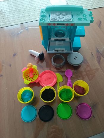 Pâte a modeler play doh gâteau d'anniversaire