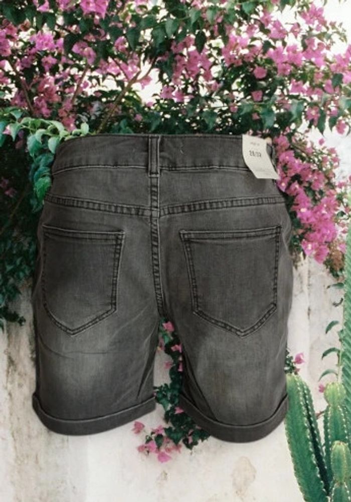 Short femme 36 - photo numéro 3