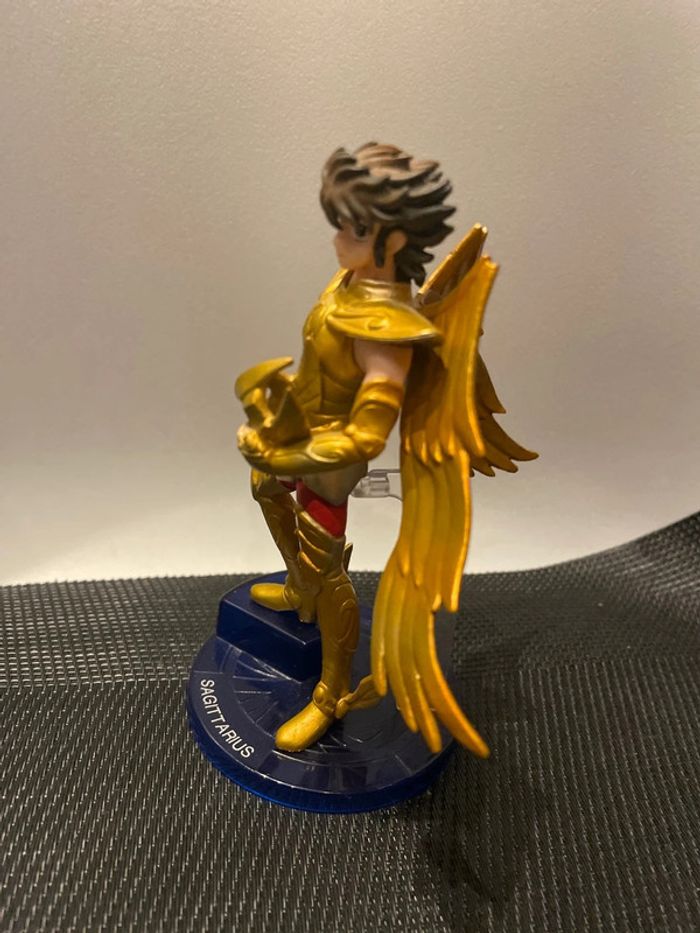 Saint Seiya les chevaliers du zodiaque lot 2 figurines chevaliers d’or verseau et sagittaire bandai - photo numéro 9