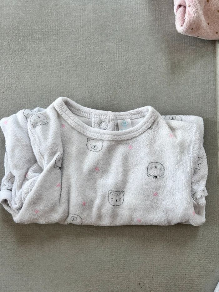 Lot 7 pyjamas 1 mois - photo numéro 7