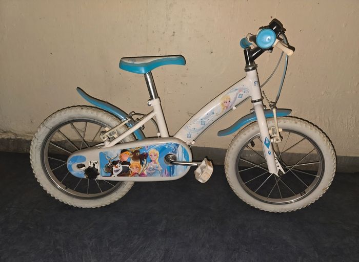 Velo blanche neige