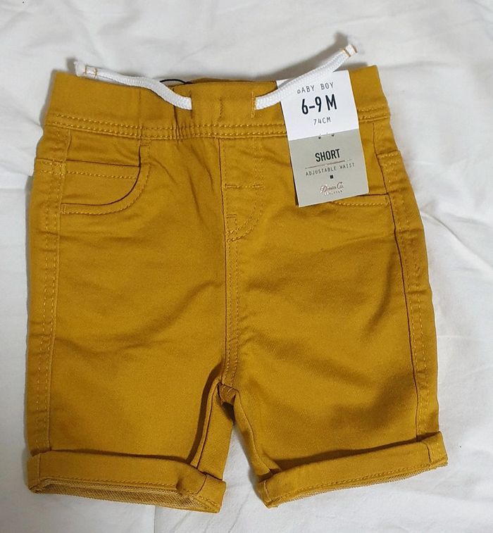 Short Moutarde 6 Mois