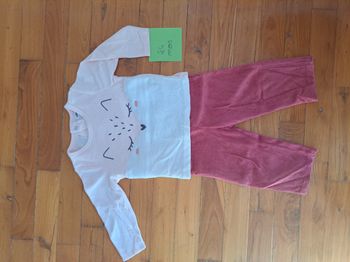Pyjama velours 2 pièces 24 mois