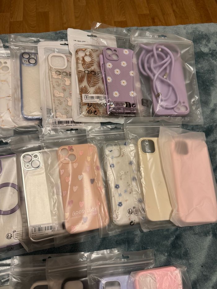 Vend lot de 20 coques pour iPhone 14 plus - photo numéro 3