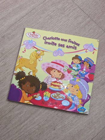📚 Livre - Charlotte aux Fraises – Invite ses amis