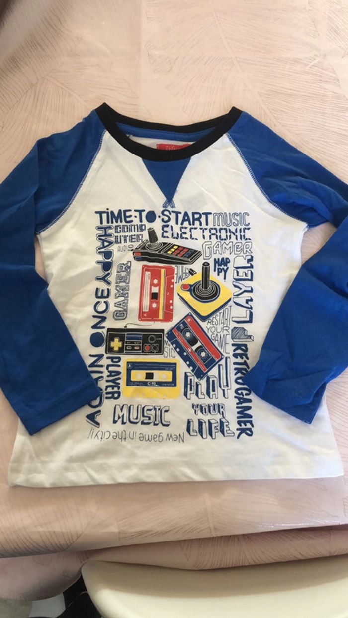 Neuf Tee shirt manches longues