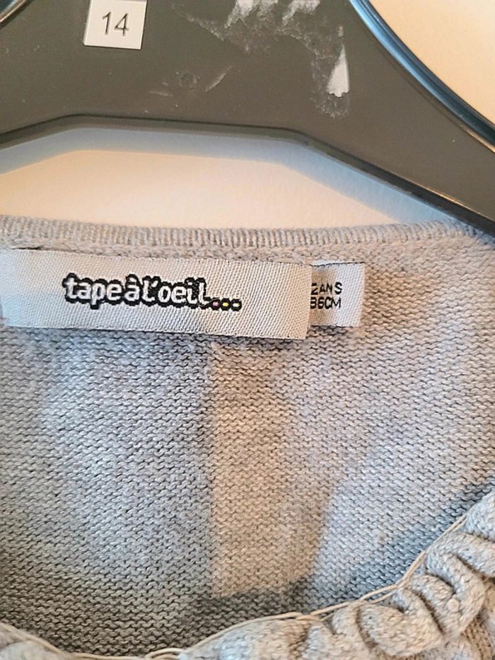 Pull sans manches "Tape à l œil" taille 18 mois - photo numéro 3