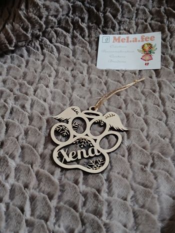 Boule de Noël personnalisée en bois