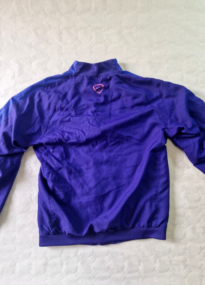 Veste zippé enfant mixte , garçon  / fille , Nike FC Barcelone  ,  2014 - 2015  , taille 10 - 12 ans - photo numéro 2
