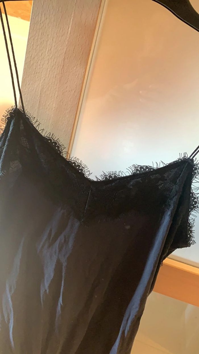 Bodie fine bretelle avec fausse dentelle Kiabi en très bon état taille 42-44 - photo numéro 2