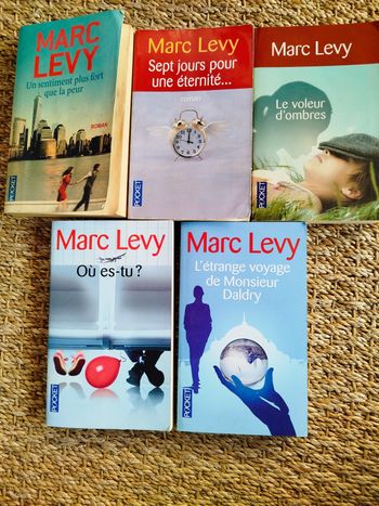 Lot livres marc levy