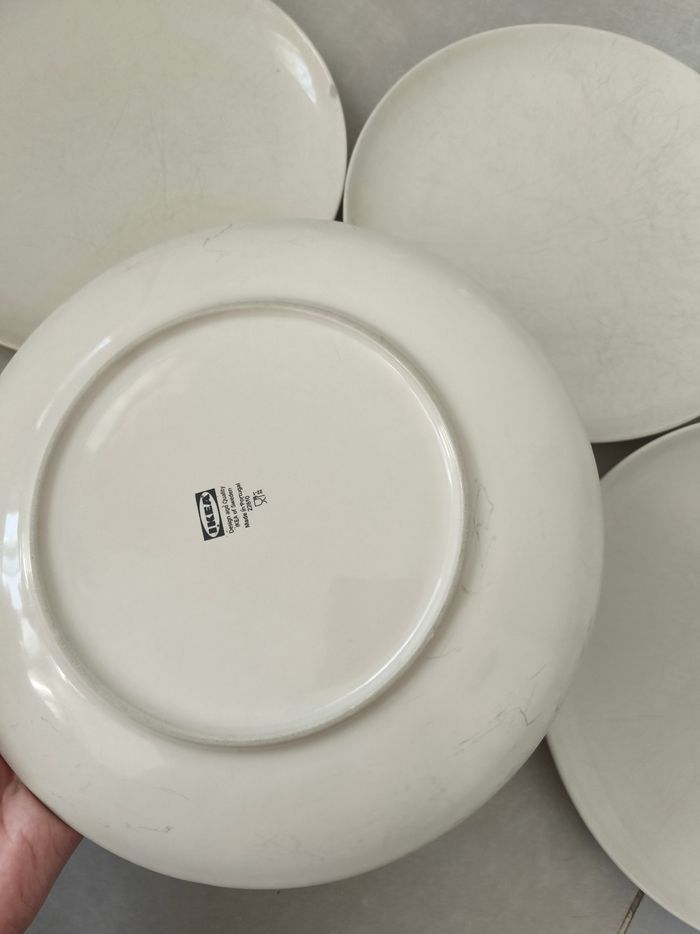 Lot poêle et assiettes - photo numéro 5