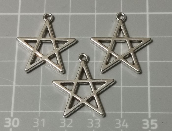 3 x pendentifs GF "Étoile à 5 branches - pentagramme" en métal argenté - photo numéro 3