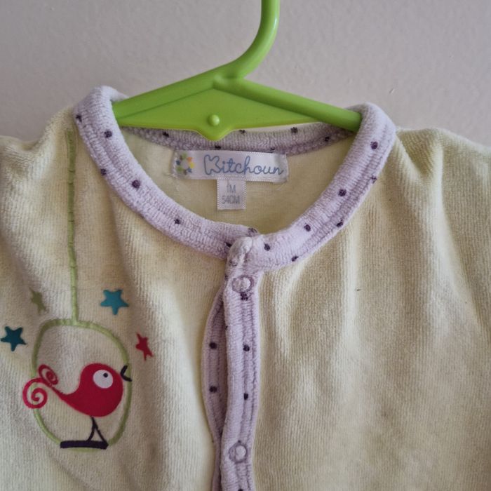 1 mois pyjama mauve et vert jaune - photo numéro 2