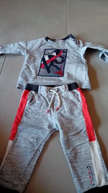 Survêtement ikks 18mois