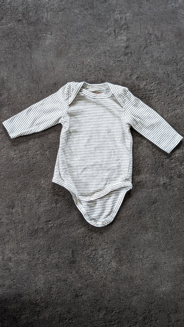 Lot de 7 bodies manches longues 3 mois - photo numéro 8