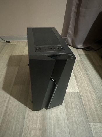 Boîtier aerocool bolt mini rgb 40€ jamais utilisé