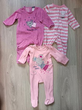 Lot pyjamas velours 1 pièce roses fille 12 mois