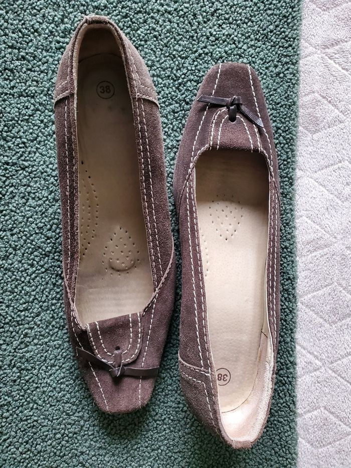 Très belle paire de chaussures - photo numéro 5