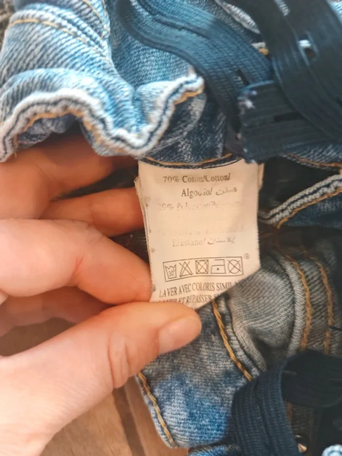 Short en jeans broderie rose taille 3 ans - photo numéro 5