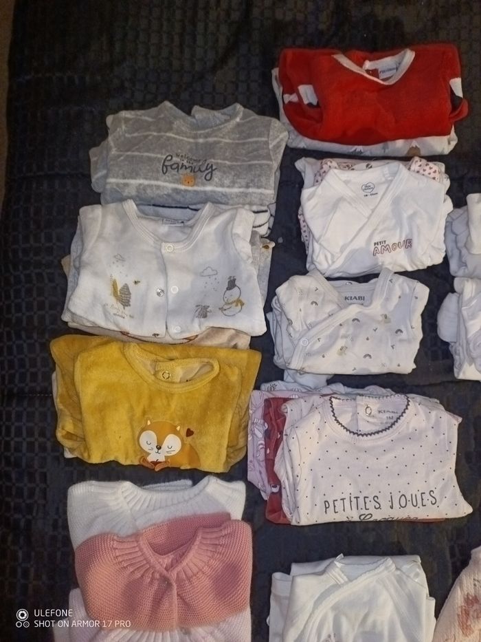 Lot vêtements bébé 1 mois - photo numéro 2