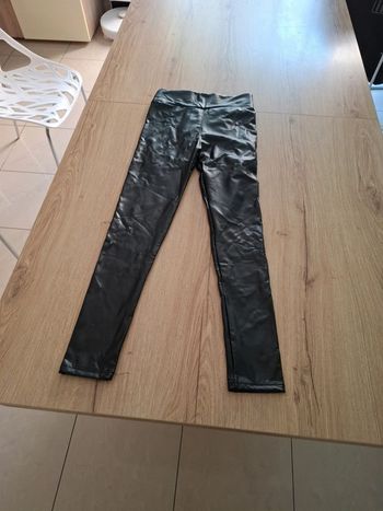 Pantalon style cuir taille M neuf