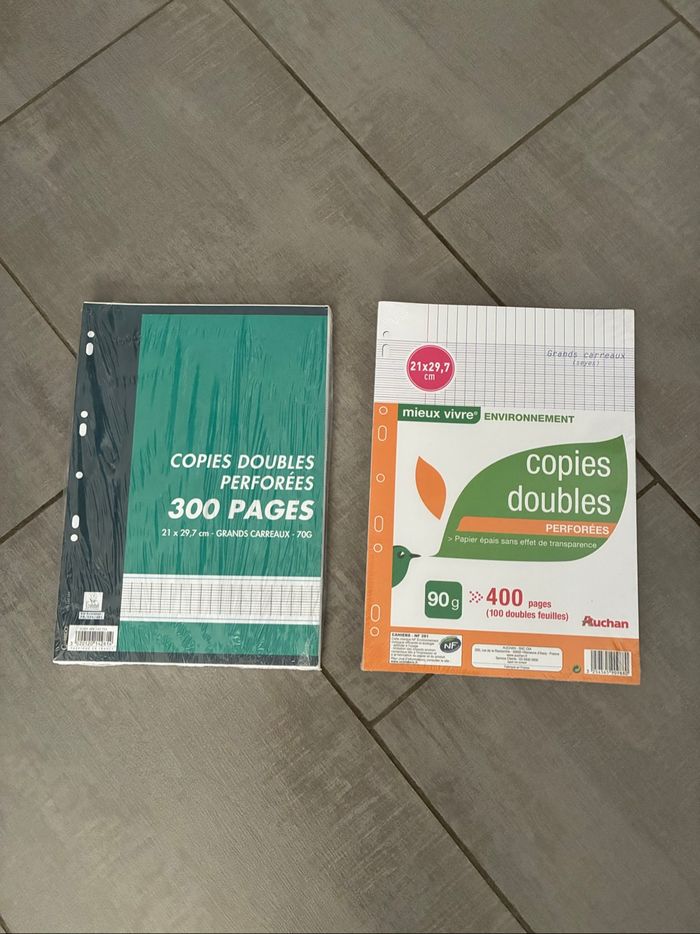 Lot 700 copies doubles grands carreaux