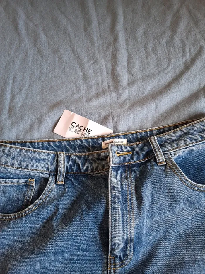 Jupe en jean avec une fonte à l'avant - photo numéro 4