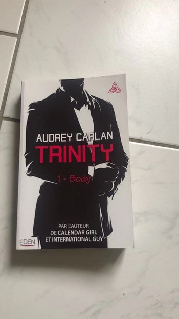 Livre Romance « Trinity »