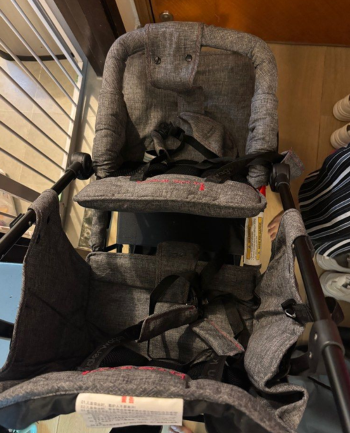 Voiture Kinderwagon Cabrio double BB - photo numéro 2