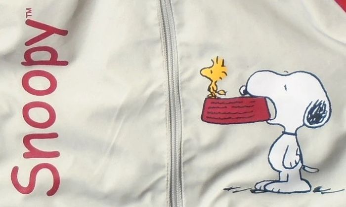 Très joli imperméable Snoopy garçon 12 mois (74 cm) - photo numéro 2