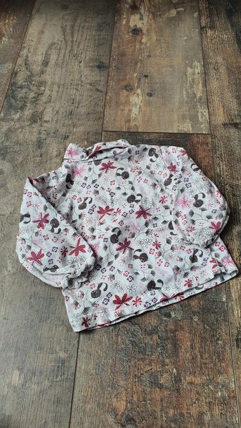 T-shirt kitiwatt  9 mois en très bon état 👌