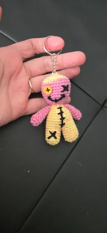 Porte amigurimi zombie multicolore neuf